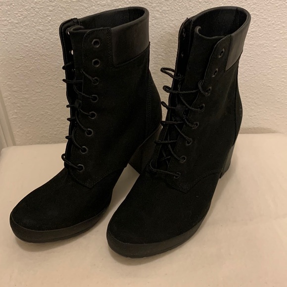 Timberland Shoes - TIMBERLINE/ORTHO BLACK SUEDE BOOT NWOTS RUBBER SOLE SZ 8•5 (no box) NEW